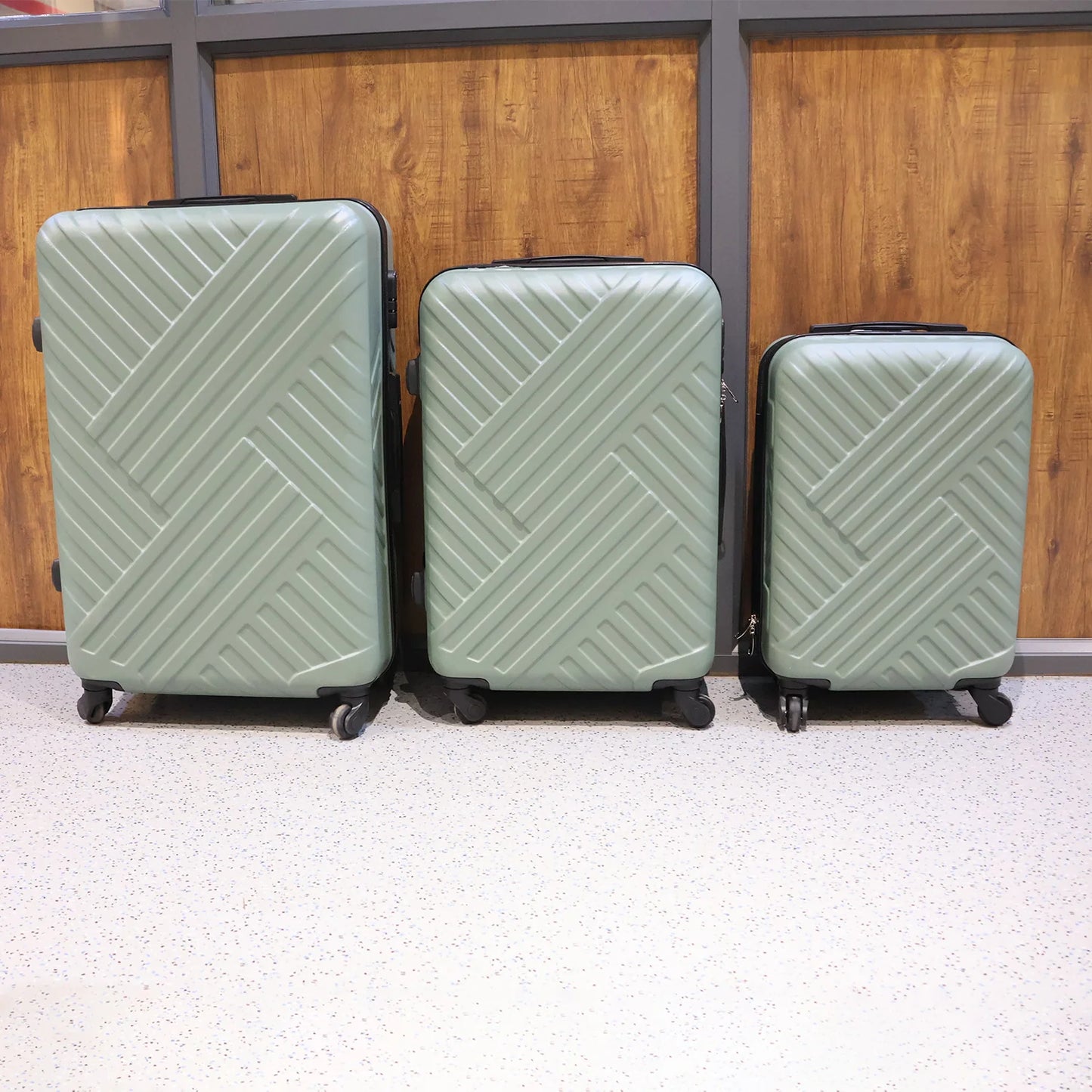 Big 3 In 1 Luggage With Wheels Travel Suitcases Set (4 Pcs Set Different Size)