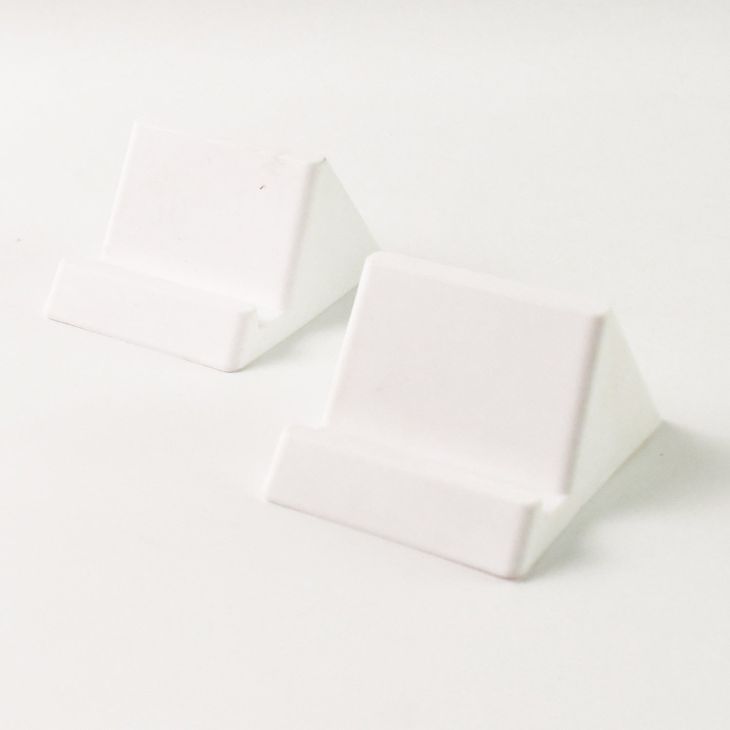 Compact Plastic Mobile Phone Holder Stand (2 Pc  Mix Color)