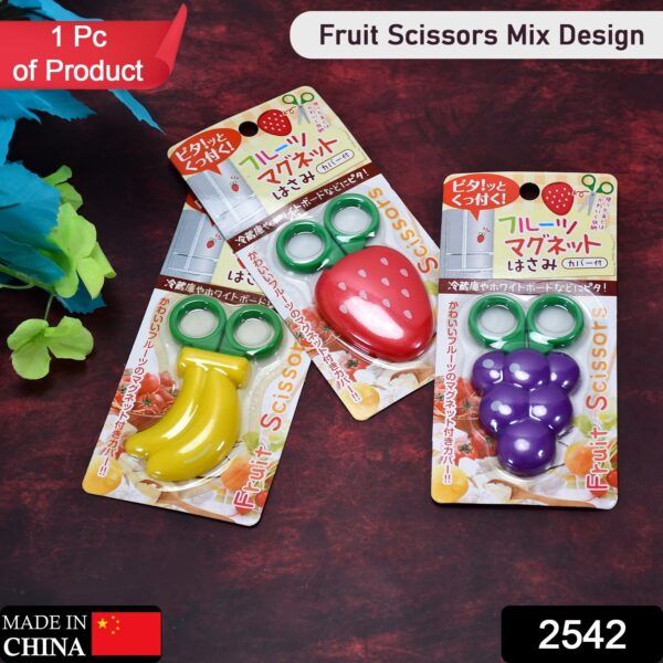 2542 Fruit Fridge Magnets Sticker With Scissors Cartoon Children Safety Paper-cut Tool Carrot Refrigerator Message Sticker Home Decor