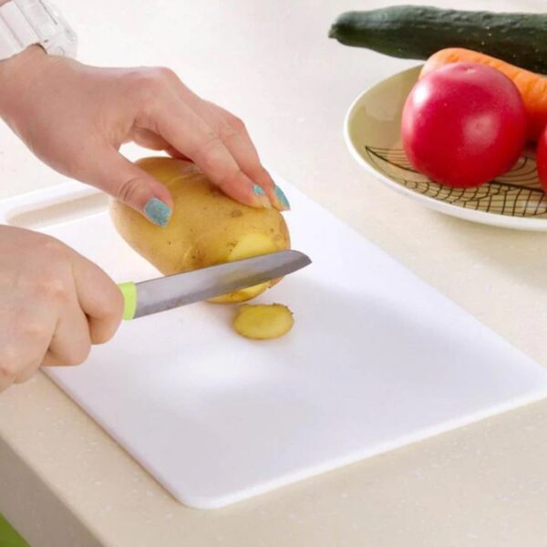 0086 Kitchen Plastic Cutting/Chopping Board